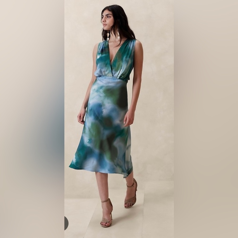 NWT Banana Republic Jessie Satin Midi Dress
